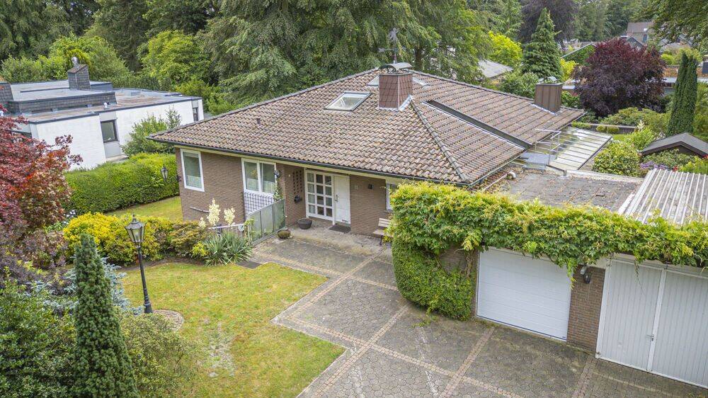 Achitektenhaus mit Einliegerwohnung, Garage und Schwimmbad in top Wohnlage in Ems- und Waldnähe!, 49716 Meppen