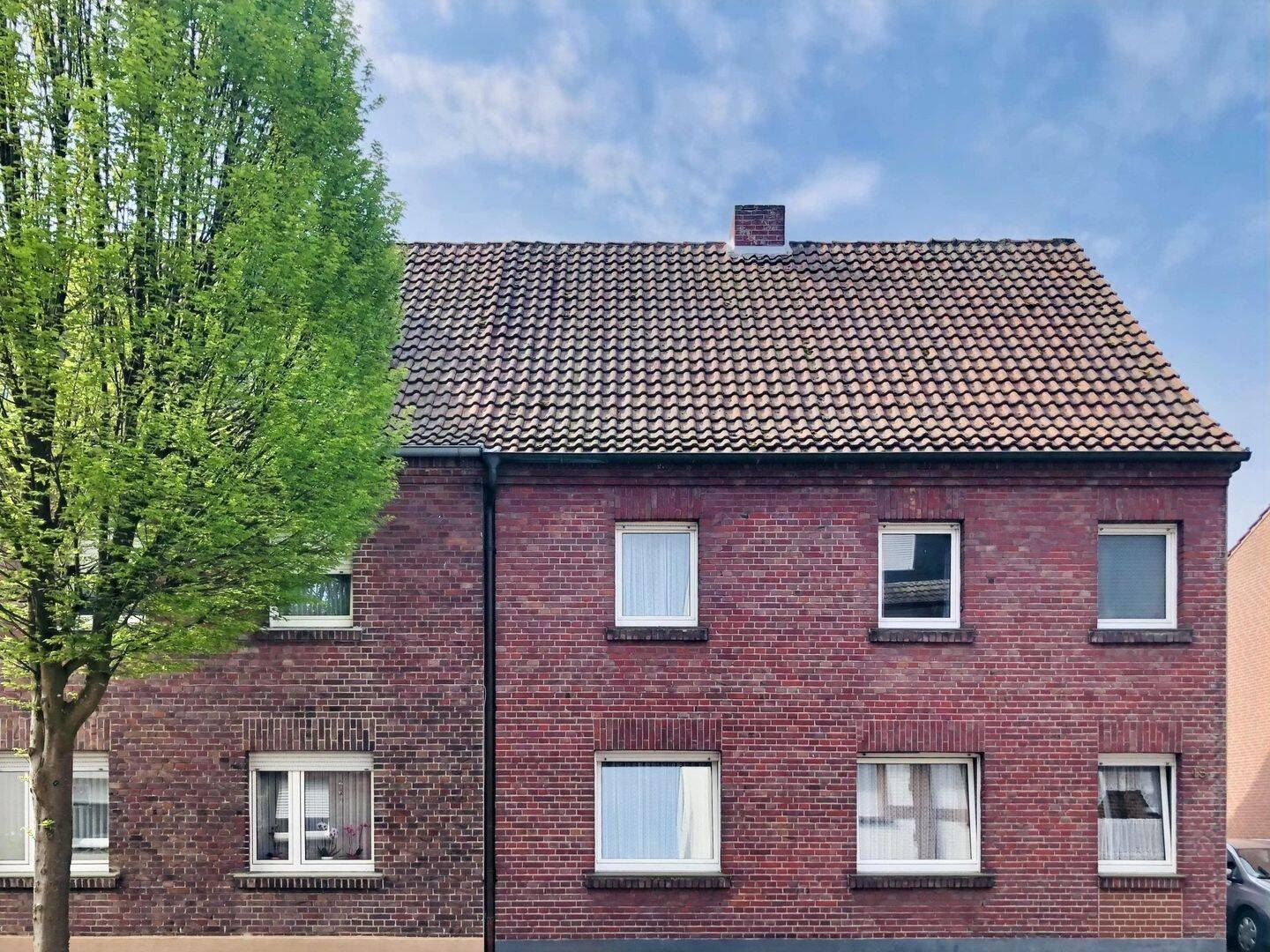 Doppelhaushälfte mit großem Potential in zentraler Stadtlage von Dülmen, 48249 Dülmen