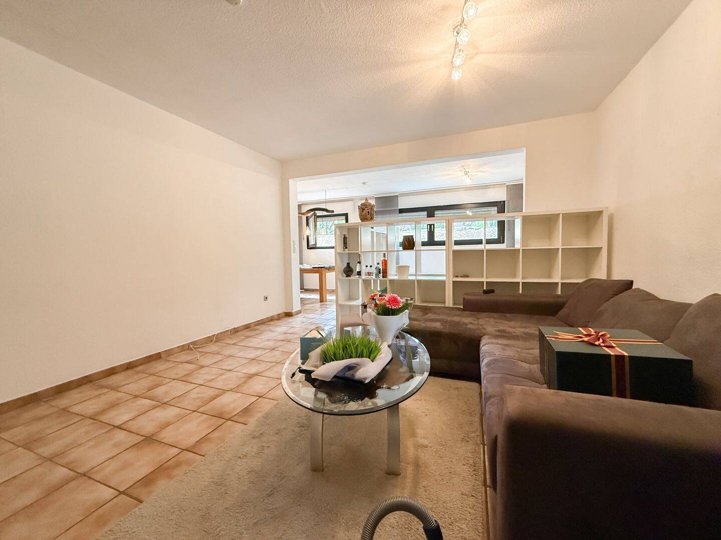 Rheinberg: Gemütliche 1-Zimmer-Souterrainwohnung mit Einbauküche, 47495 Rheinberg