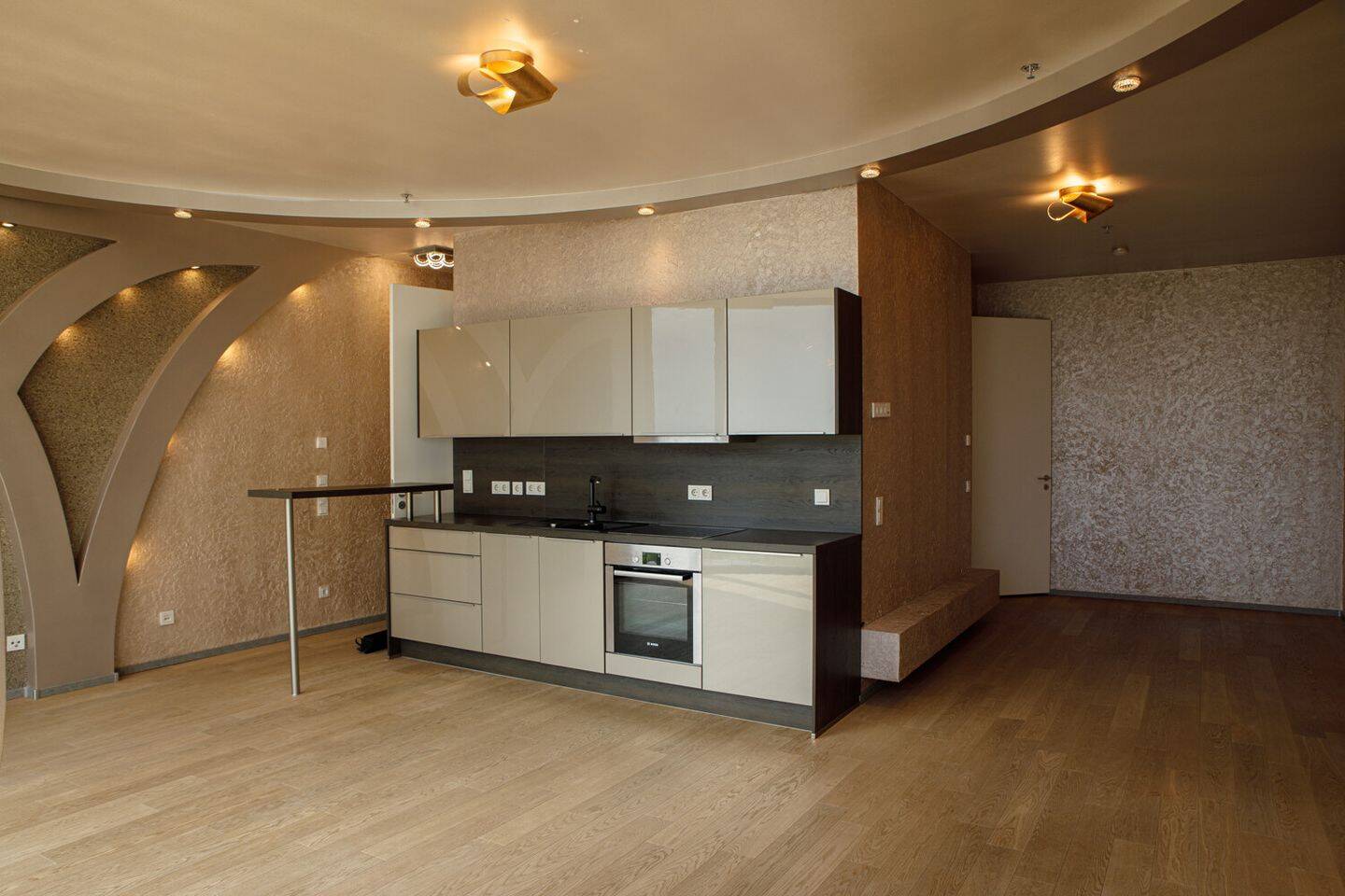 Exklusive Neubauwohnung mit raumhoher Verglasung & spektakulärer Aussicht