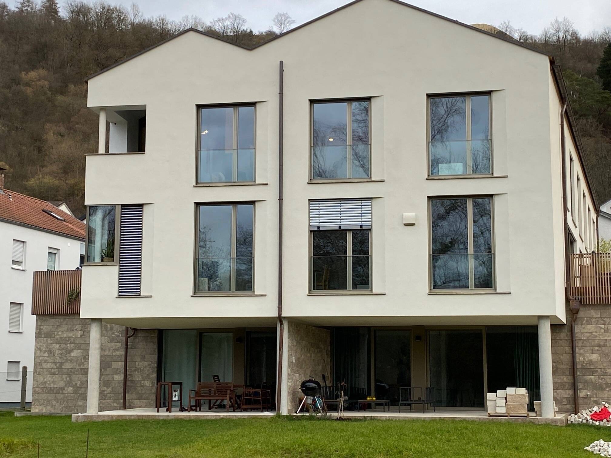 Einzigartige luxuriöse  2 ZKB Wohnung an der Altmühl mit großer Dachterrasse, 85072 Eichstätt