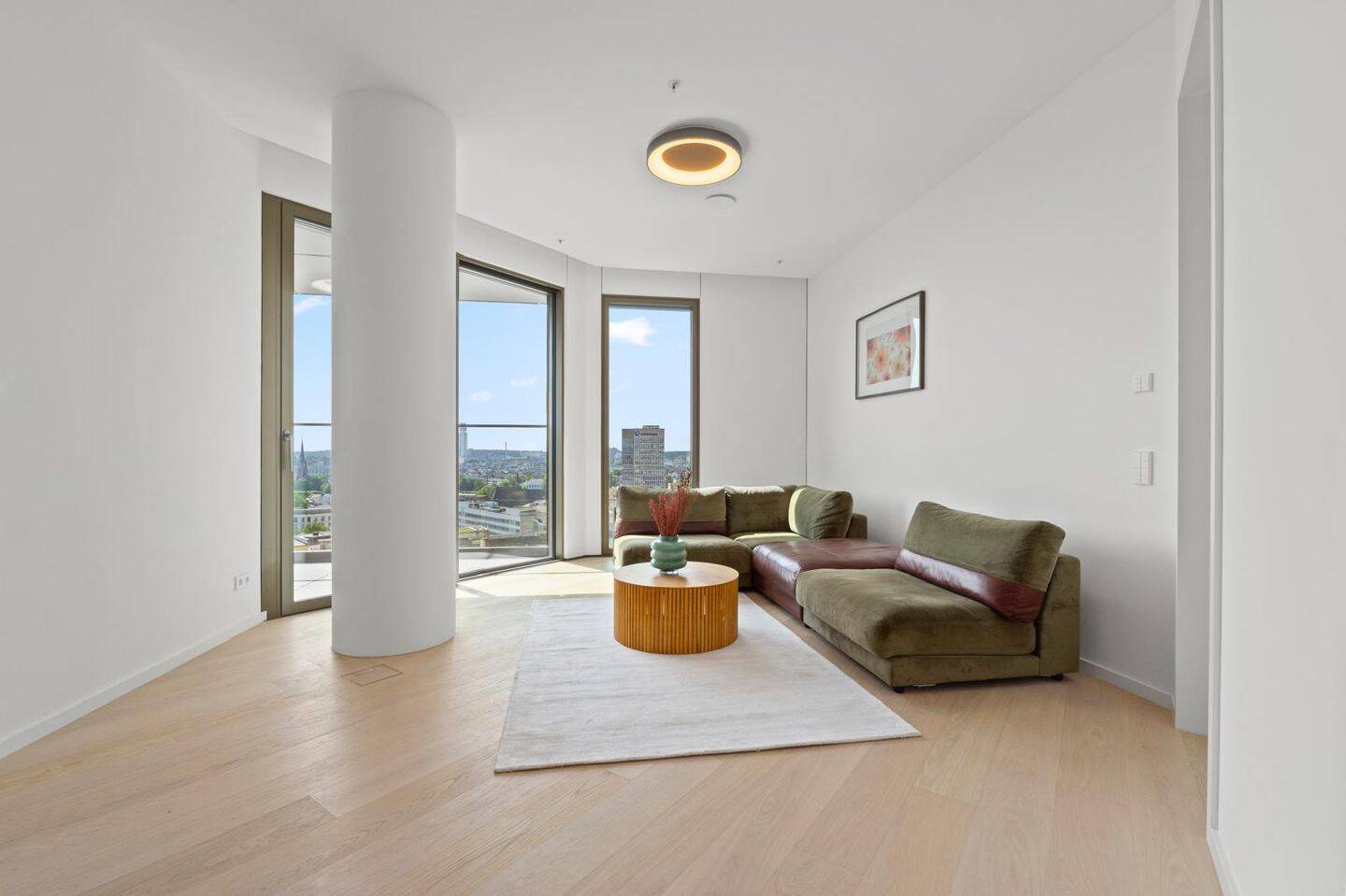 Luxuriöse 3-Zimmer-Wohnung im FOUR Frankfurt – Design, Service und höchste Lebensqualität, 60311 Frankfurt am Main (Altstadt Innenstadt)