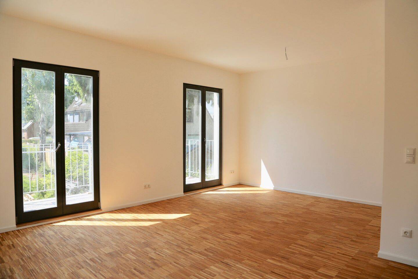 Groß Flottbek: 2,5 Zimmer mit kl. Garten in grüner Lage (WG 1), 22607 Hamburg (Altona Bahrenfeld Groß Flottbek Nienstedten Othmarschen)