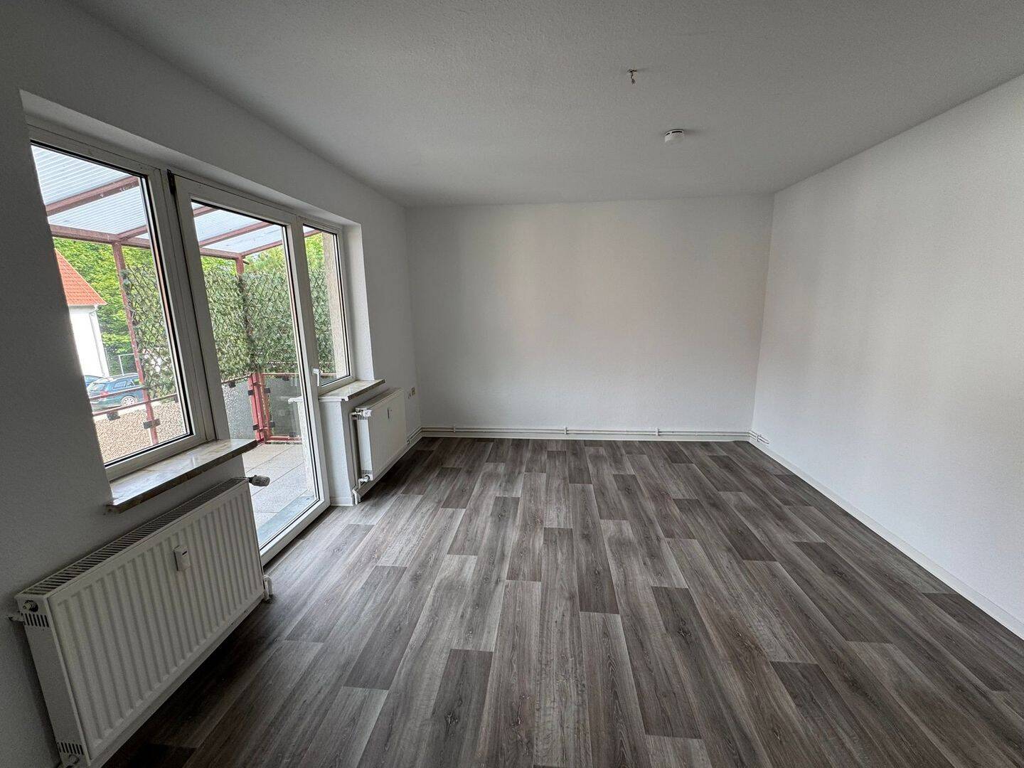 Einziehen und Wohlfühlen! 3 zimmer-Wohnung mit großzügigem Wohnkomfort und schönem Balkon, 38685 Langelsheim