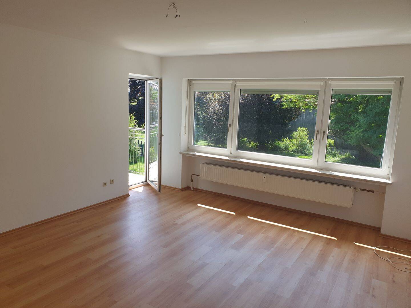 Dreifamilienhaus auf 1.553 m² sonnigem Grundstück: Ideal zum Wohnen und Vermieten!, 84503 Altötting