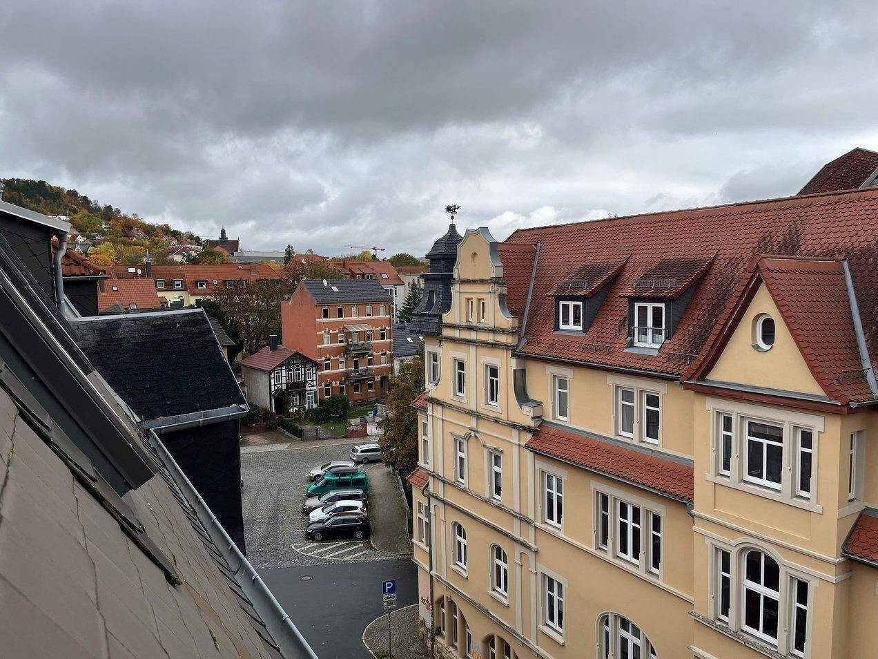 Bezugsfreie 3-Zimmer Dachgeschoss-Wohnung in Jena-West, 7743 Jena