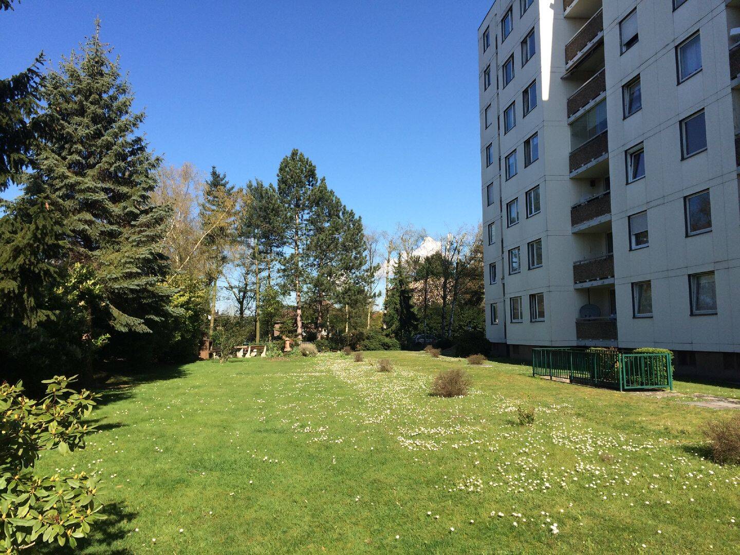 Schnäppchen – Sanierungsbedüftiges Appartement, 50226 Frechen