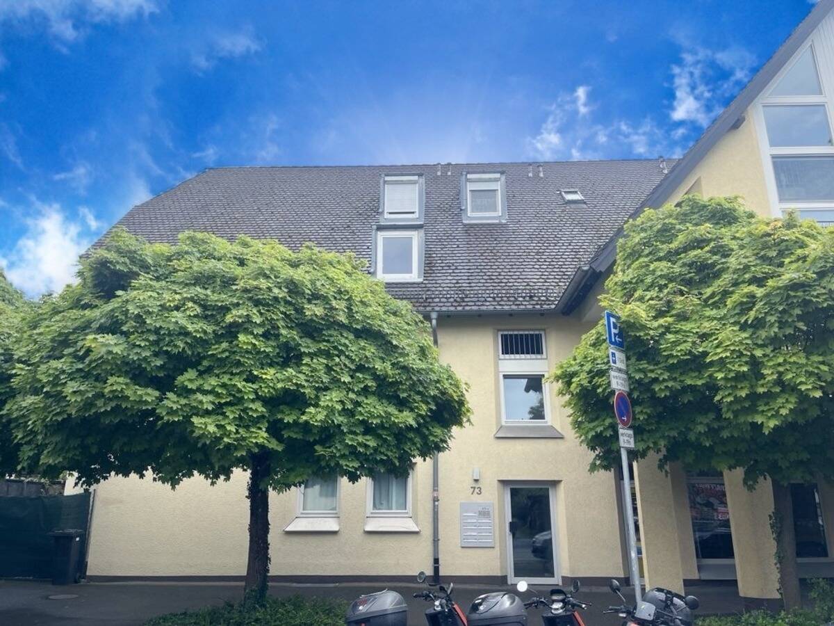 Attraktive und freistehende 2 Zi. Wohnung in zentraler Lage in Freiburg St. Georgen !, 79111 Freiburg im Breisgau