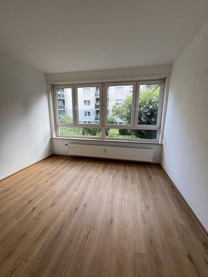 Helle sanierte 3-Zimmerwohnung mit großer Fensterfront, 68167 Mannheim (Neckarstadt Wohlgelegen)