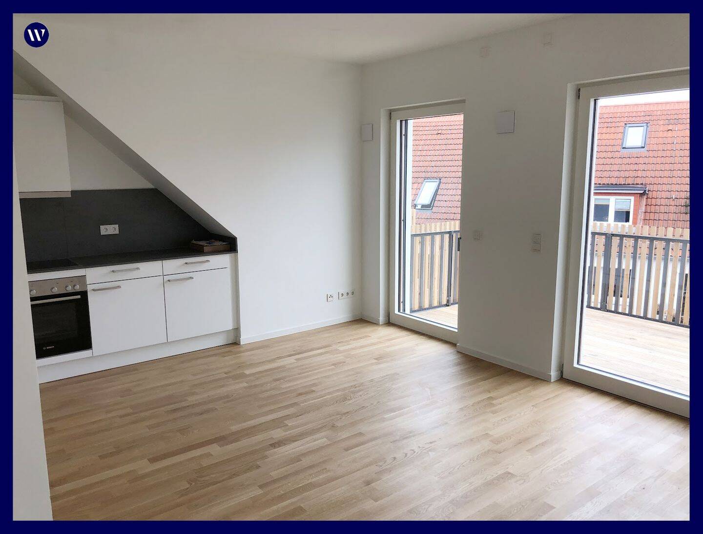 Nur noch einziehen! Helle 2 Zimmer-Wohnung mit Einbauküche, Balkon und modernes Bad, 22880 Wedel