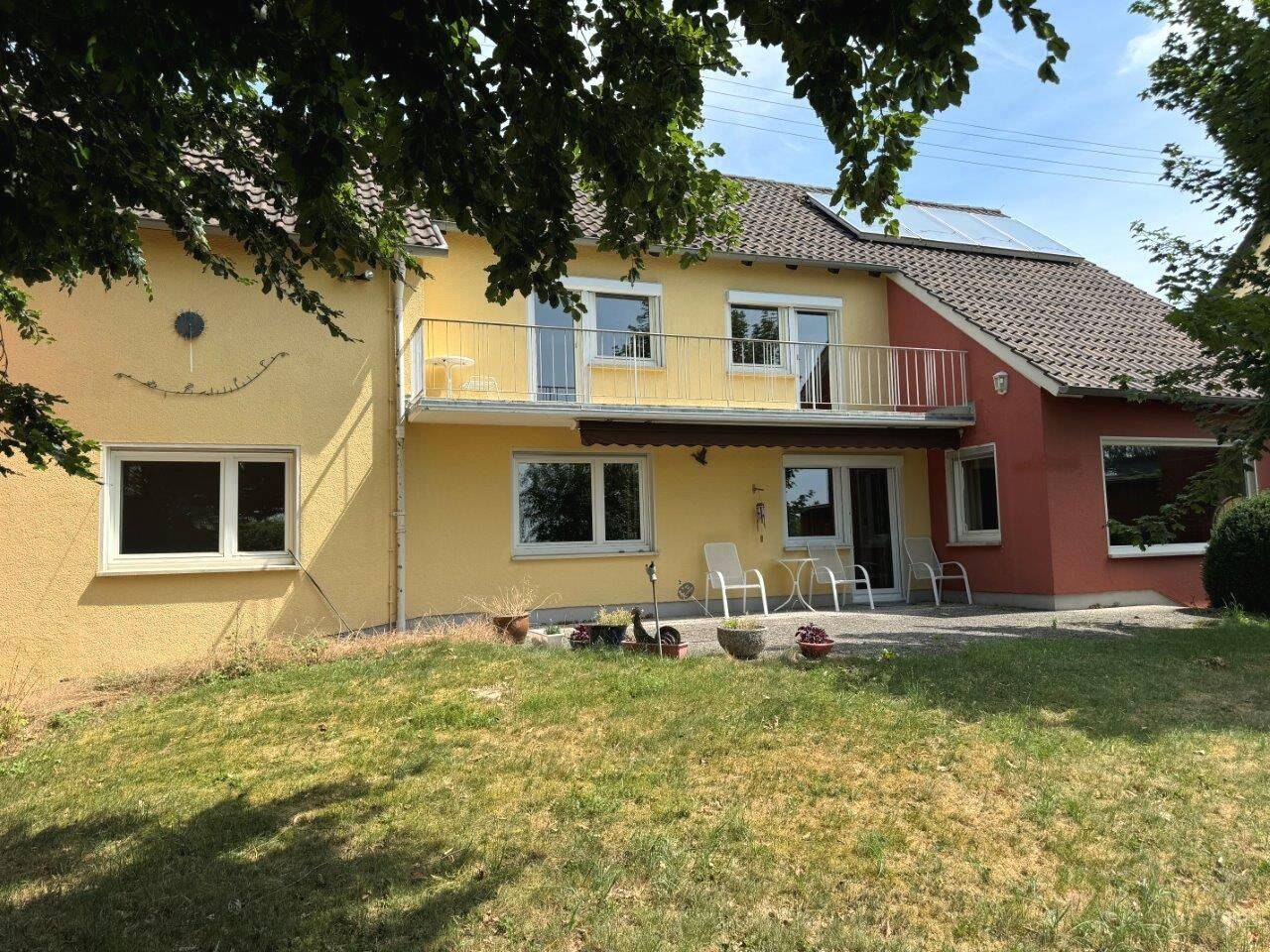 Großes Einfamilienhaus in Top-Lage mit Weitblick in Bobingen, 86399 Bobingen