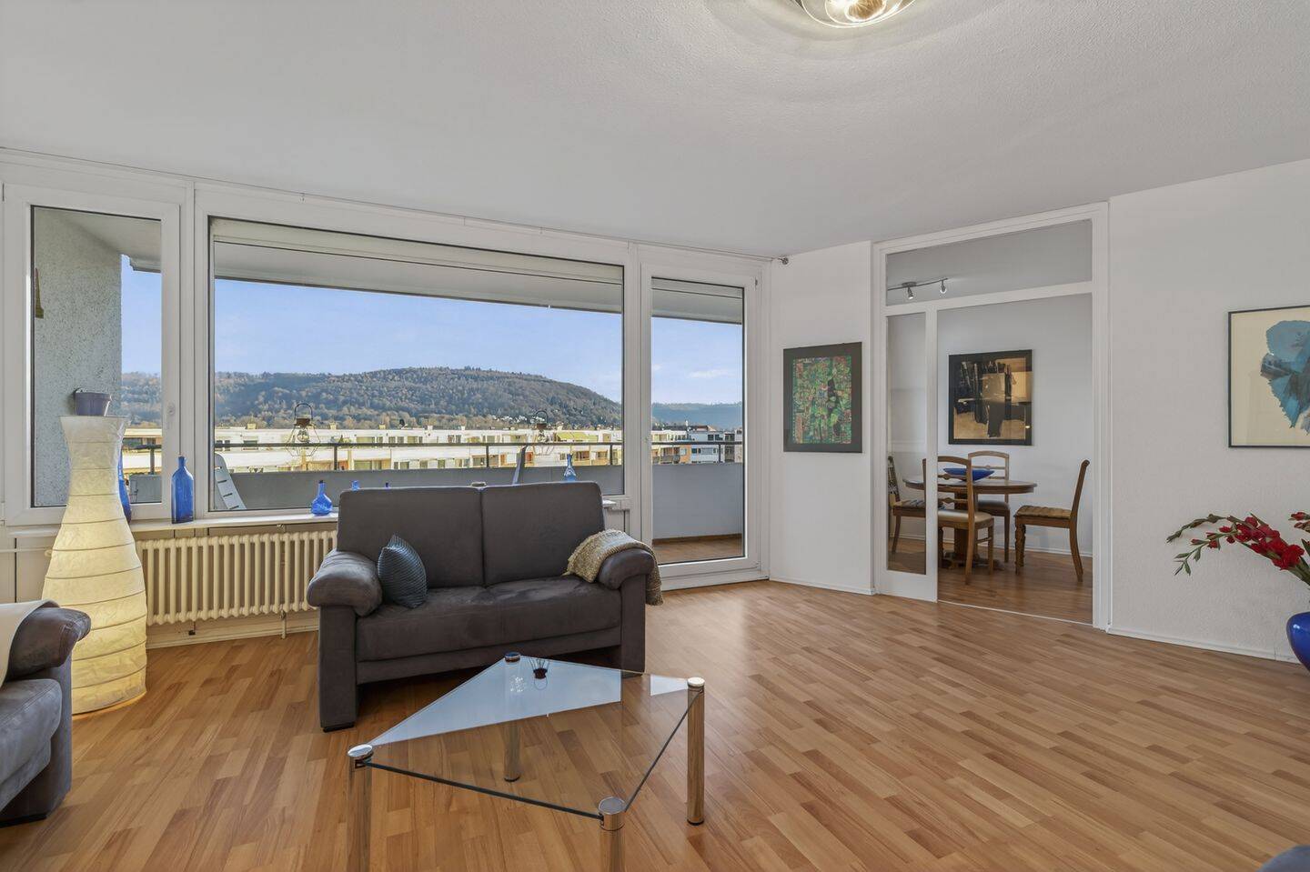 Großzügiges Wohnen mit Weitblick – leerstehende 2-Zimmer-Wohnung in Ettlingen, 76275 Ettlingen
