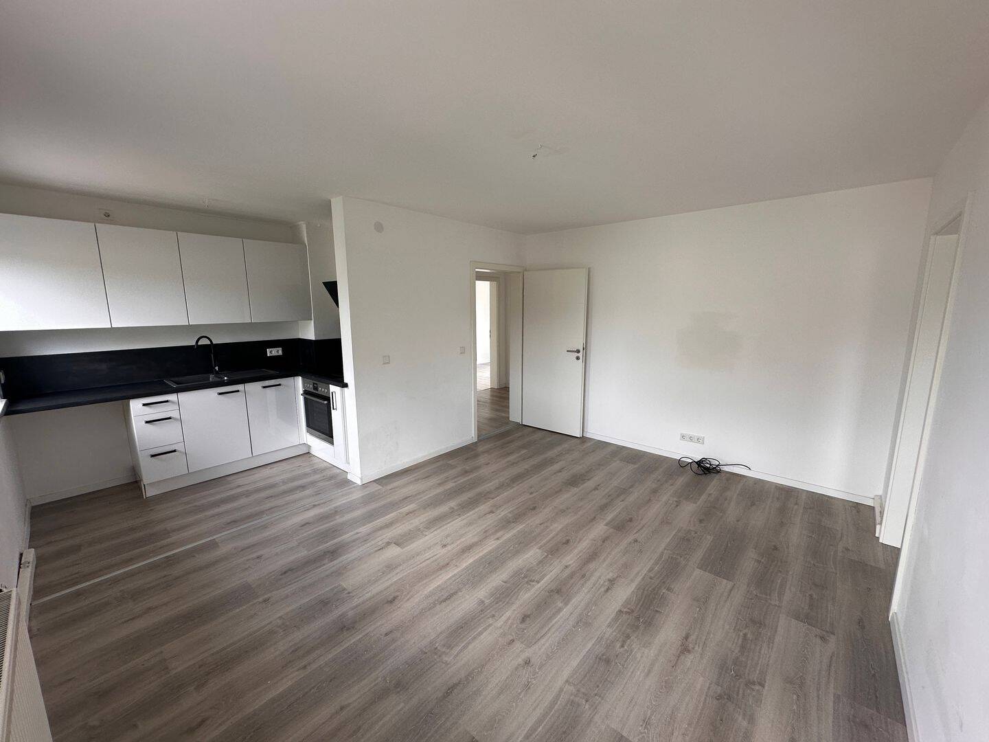 Bezugsfreie 4-Zimmer-Wohnung mit Balkon und moderner Ausstattung in Lauf an der Pegnitz, 91207 Lauf a.d. Pegnitz (Lauf)
