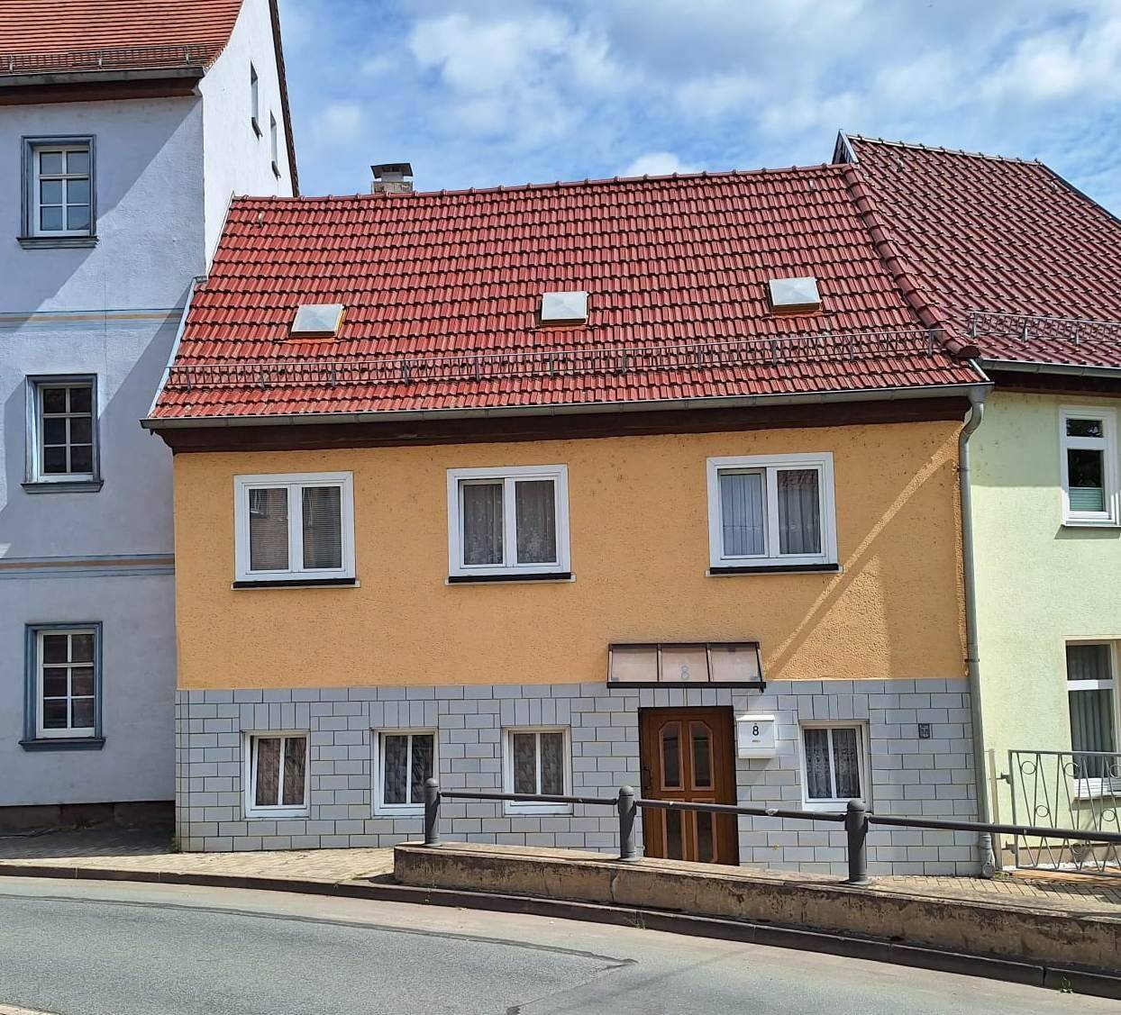 Einfamilienhaus | Haus | EFH | mit kleinem Innenhof und Nebengebäuden | 07768 Kahla Zentrum, 7768 Kahla