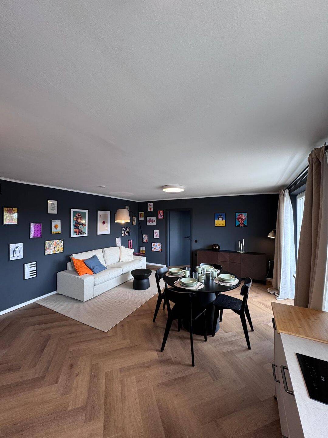 Zentrale Lage – Neu renoviert 1,8TEUR Warmmiete, 83022 Rosenheim (Happing Innenstadt Ost Süd West)
