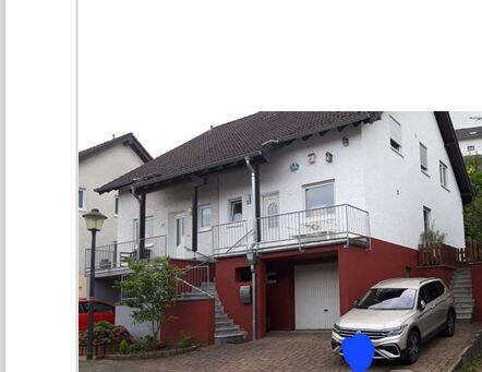 Top gepflegte und renovierte 4 Zimmerdoppelhaushälfte mit EBK, große Garage in einer Spielstraße in Hennef Edgove, 20 Minuten Fußweg bis zum Bahnhof, 53773 Hennef (Sieg)