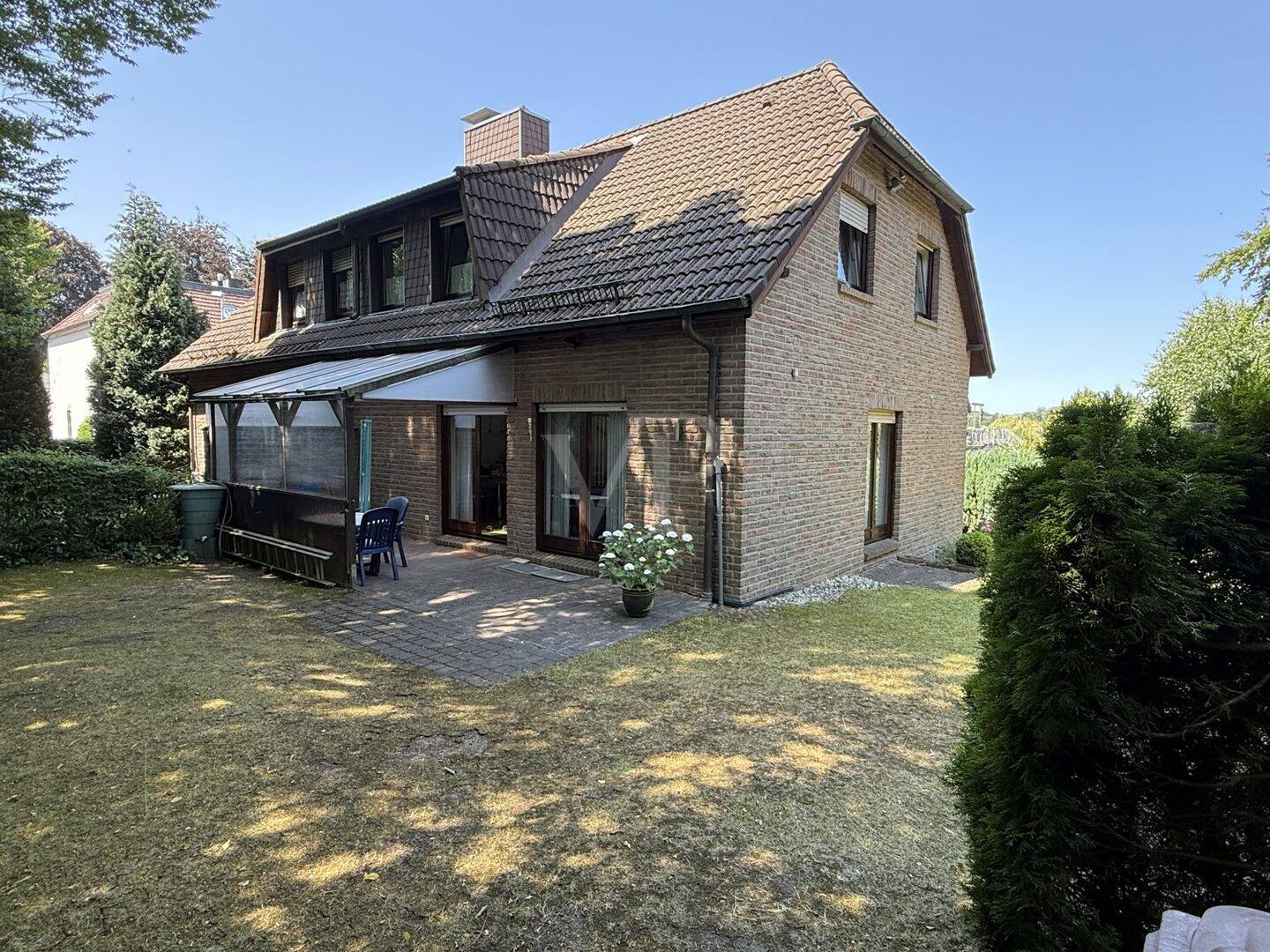 Gepflegte Doppelhaushälfte mit Garten, Keller und ruhiger Rücklage, 58509 Lüdenscheid