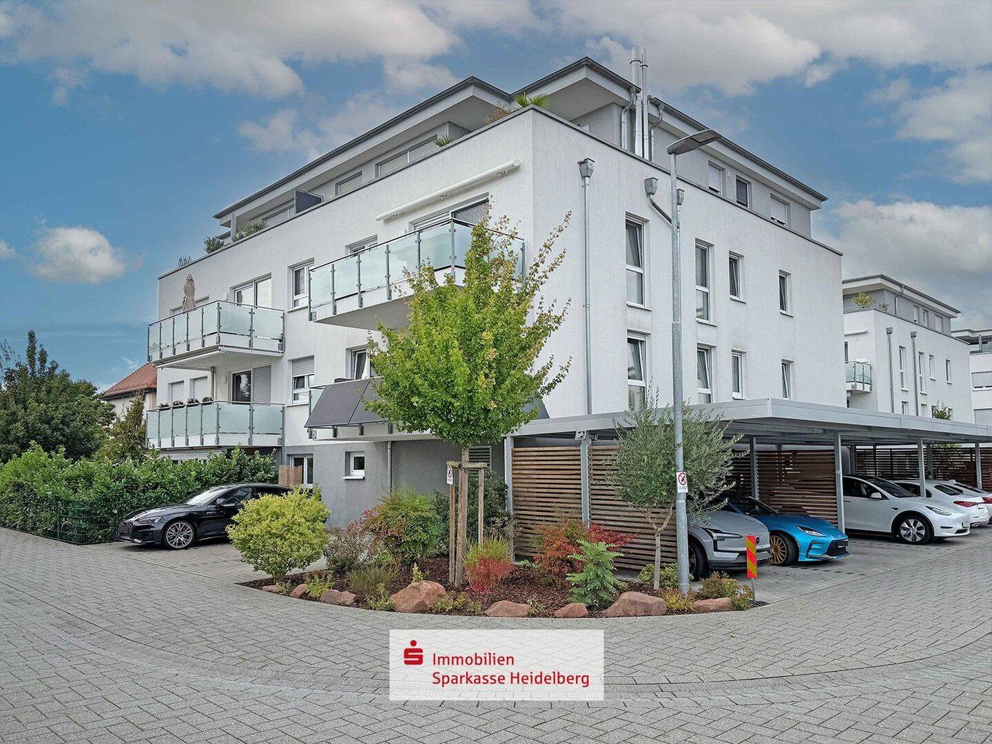Moderne 4-ZKB-Wohnung mit Aufzug und Stellplatz in Toplage von Neulußheim, 68809 Neulußheim