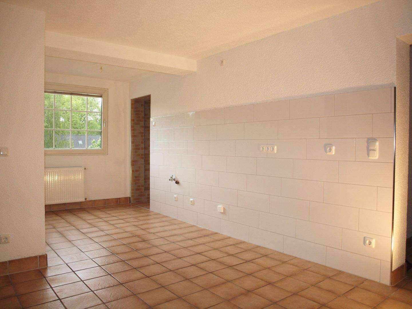 GEMÜTLICHE MAISONETTE mit SONNENBALKON in WANHEIMERORT, 47055 Duisburg (Neudorf-Süd Wanheim-Angerhausen Wanheimerort)