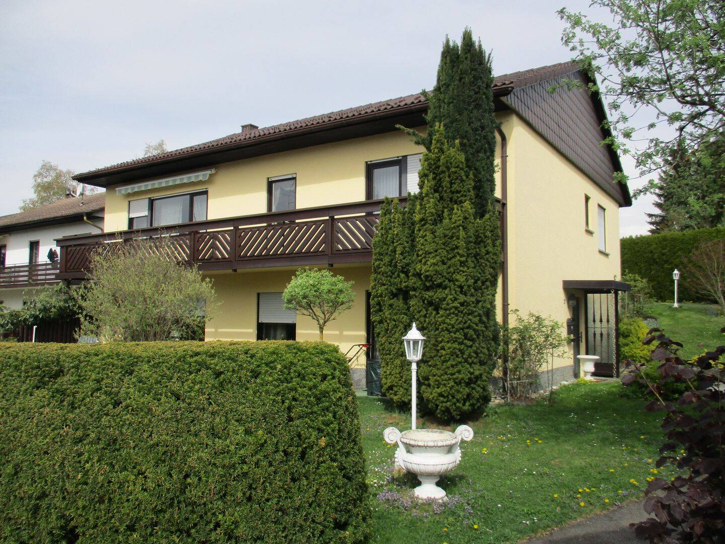 Hochwertiges alleinstehendes Zweifamilienhaus in Dauchingen, 78083 Dauchingen