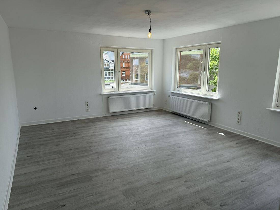 3 Zimmer Wohnung mit Balkon!, 25712 Burg (Dithmarschen)