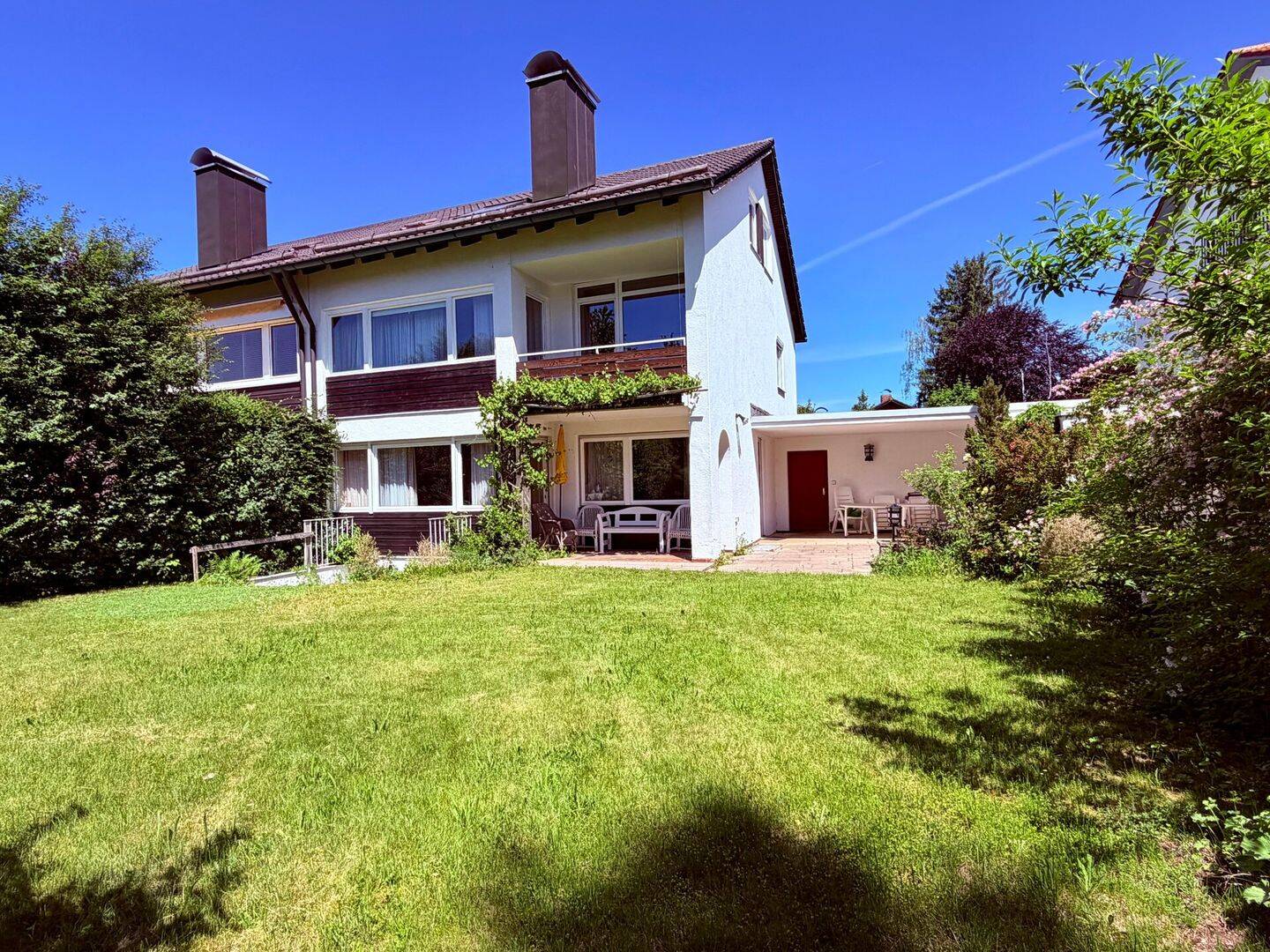 Wohnen mit Stil – Großzügige Doppelhaushälfte in begehrter Lage von Deisenhofen / Oberhaching, 82041 Oberhaching