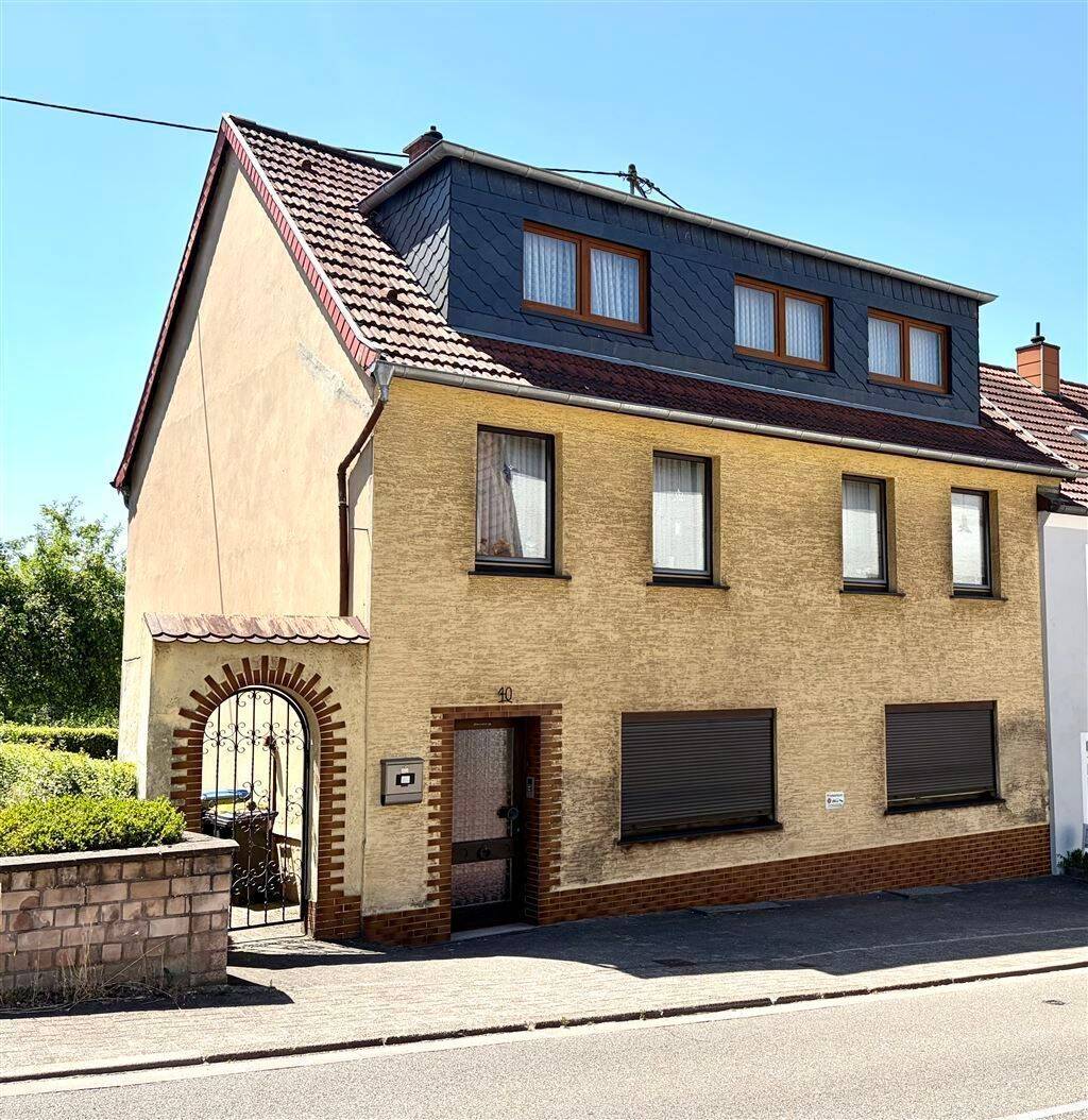 Illingen: Geräumiges 2 Fam.-Haus, 66557 Illingen