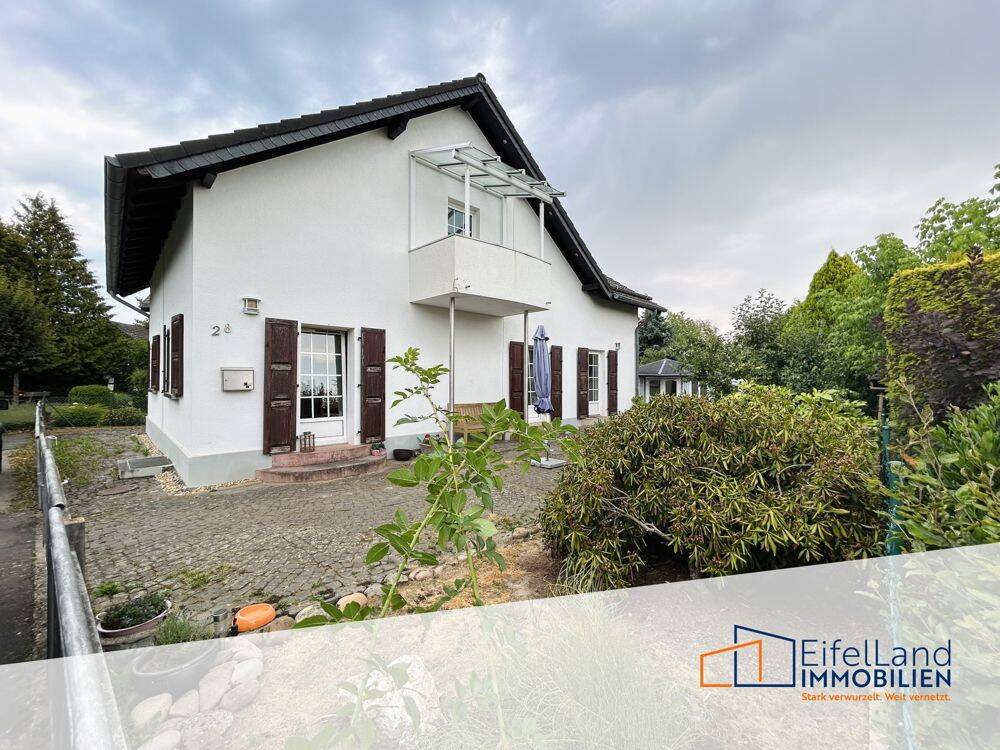 Klein, idyllisch, voller Charme – Ihr gemütliches Einfamilien- oder Ferienhaus mit Balkon!, 53937 Schleiden