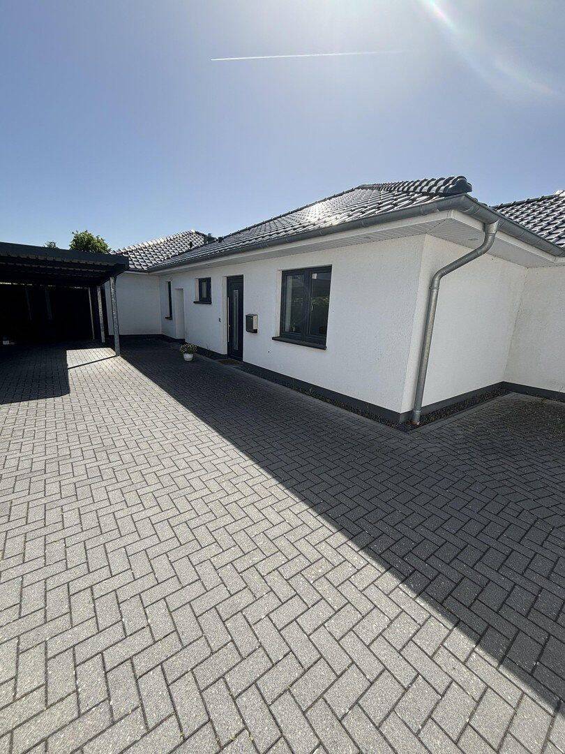 Moderne und helle Bungalow-Doppelhaushälfte, 27299 Langwedel