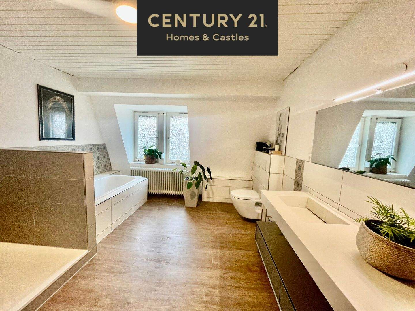Eigentumswohnung mit über 11 % Bruttoanfangsrendite – großzügige sanierte 151 m² Wohnung in Toplage, 66538 Neunkirchen