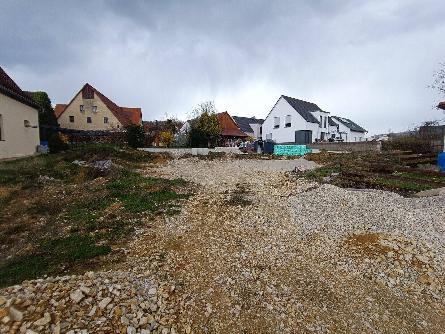 image-72595120