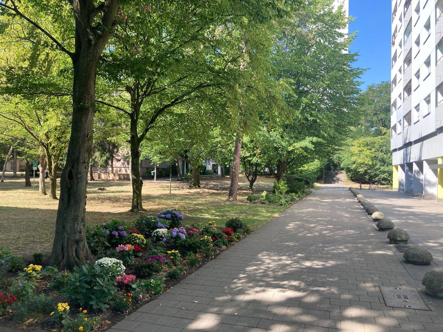 2er WG – All Inclusive – im Schatten der Messe Nbg, 90471 Nürnberg (Dutzendteich Langwasser Neuselsbrunn Stadion Zollhaus)