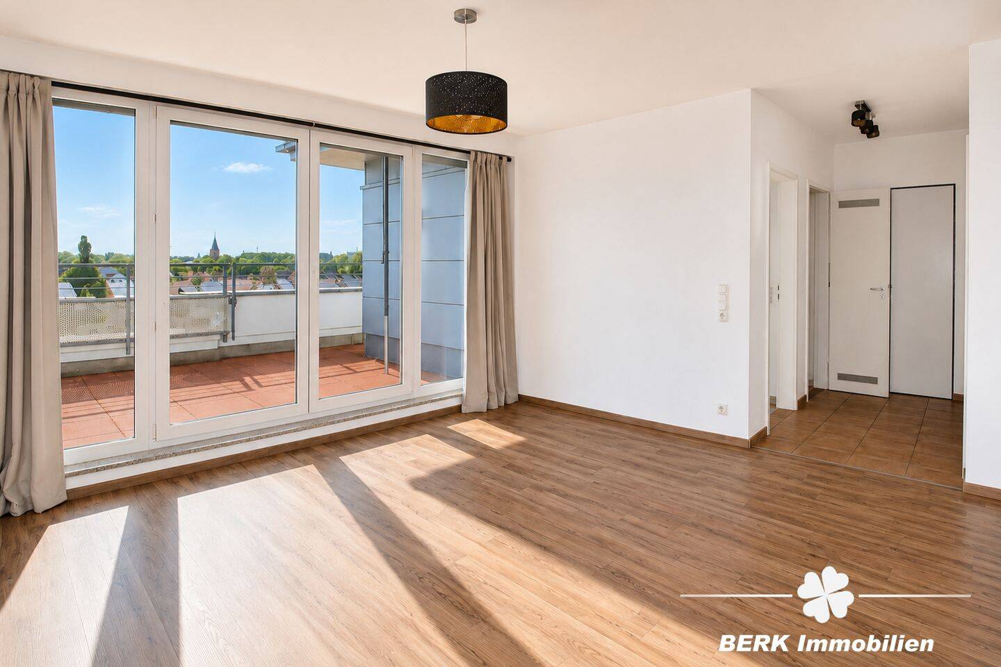 BERK Immobilien – Moderne 2-Zimmer- ETW mit Aussicht in beliebter und ruhiger Lage von Hanau-Lamboy, 63452 Hanau