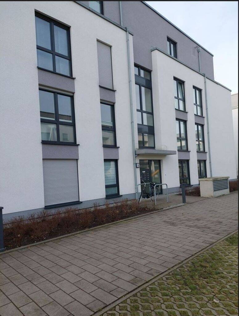 Bei VIVAWEST die Sonnenstrahlen auf dem eigenen Balkon genießen., 45131 Essen (Rüttenscheid)