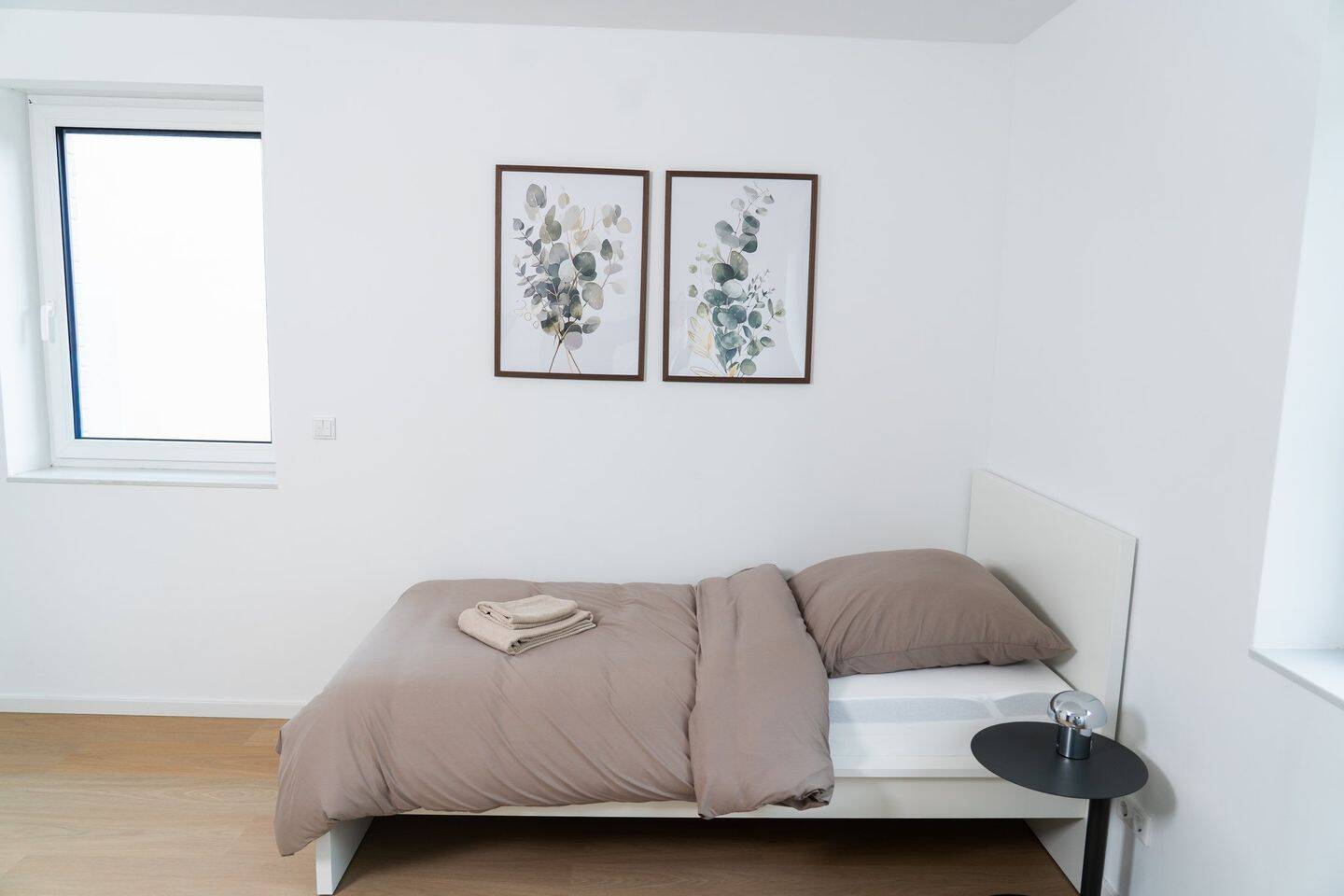 Möbliert wohnen ohne Nachzahlung, geräumige Wohnung in der ersten Etage, 30519 Hannover