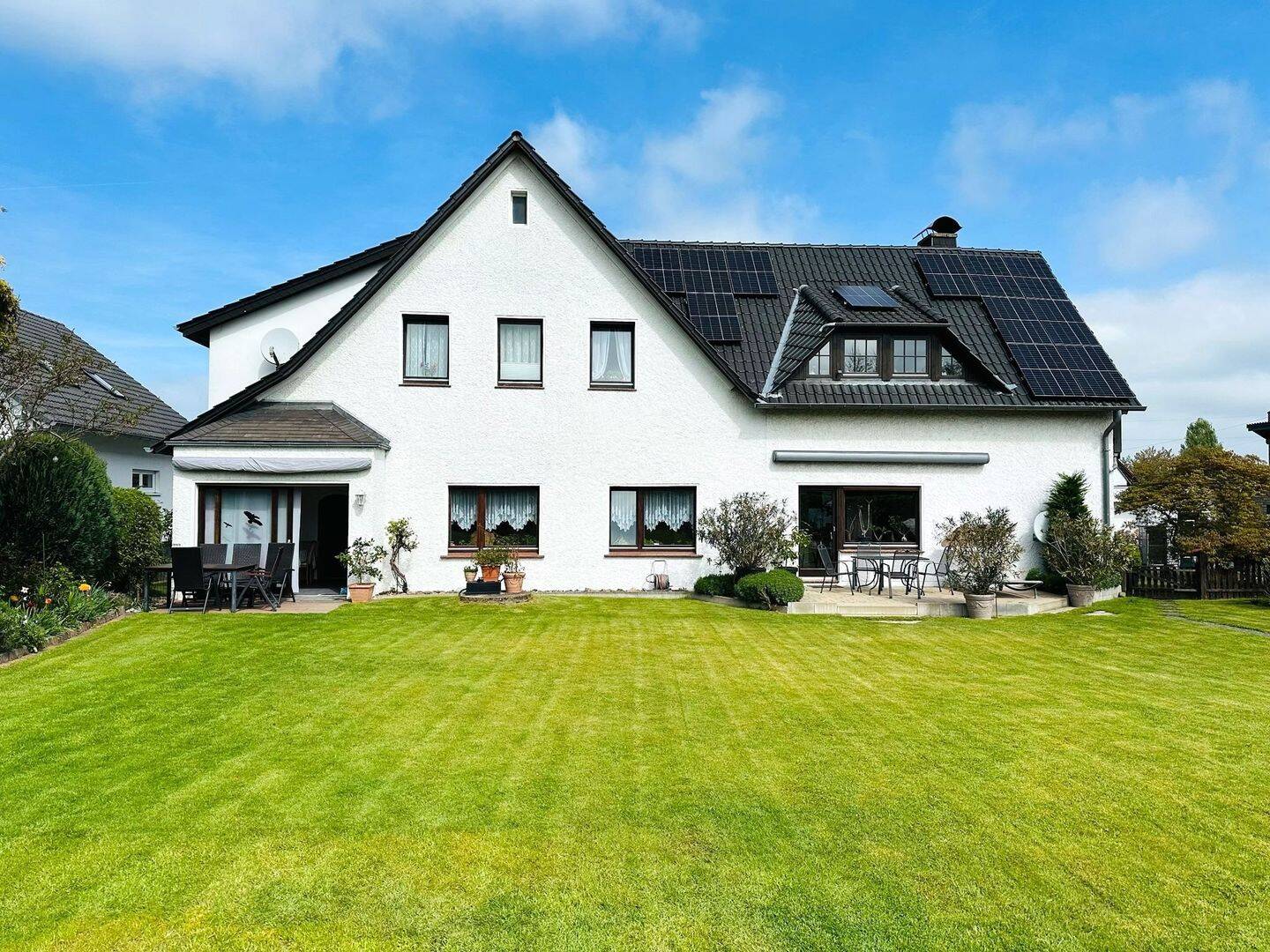 Einmaliges Anwesen! Ein- bis Zweifamilienhaus mit Einliegerwohnung im schönen Löhne-Obernbeck., 32584 Löhne