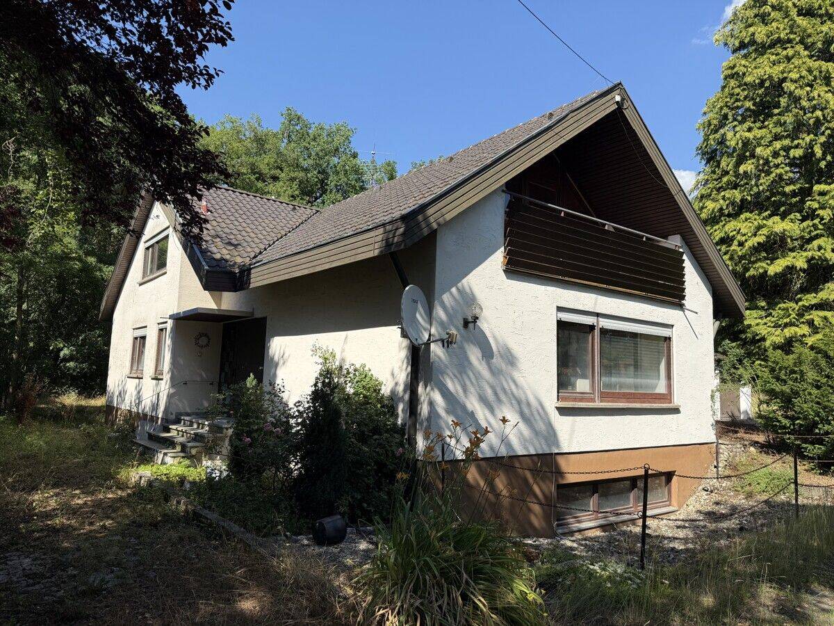 Zweifamilienhaus in ruhiger Wohnlage von Blaufelden-Wiesenbach, 74572 Blaufelden