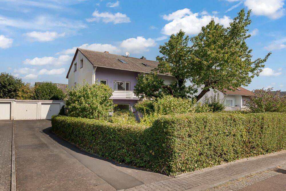 Doppelhaushälfte auf großem Grundstück in familienfreundlicher Umgebung von Limburg-Blumenrod, 65549 Limburg a.d. Lahn