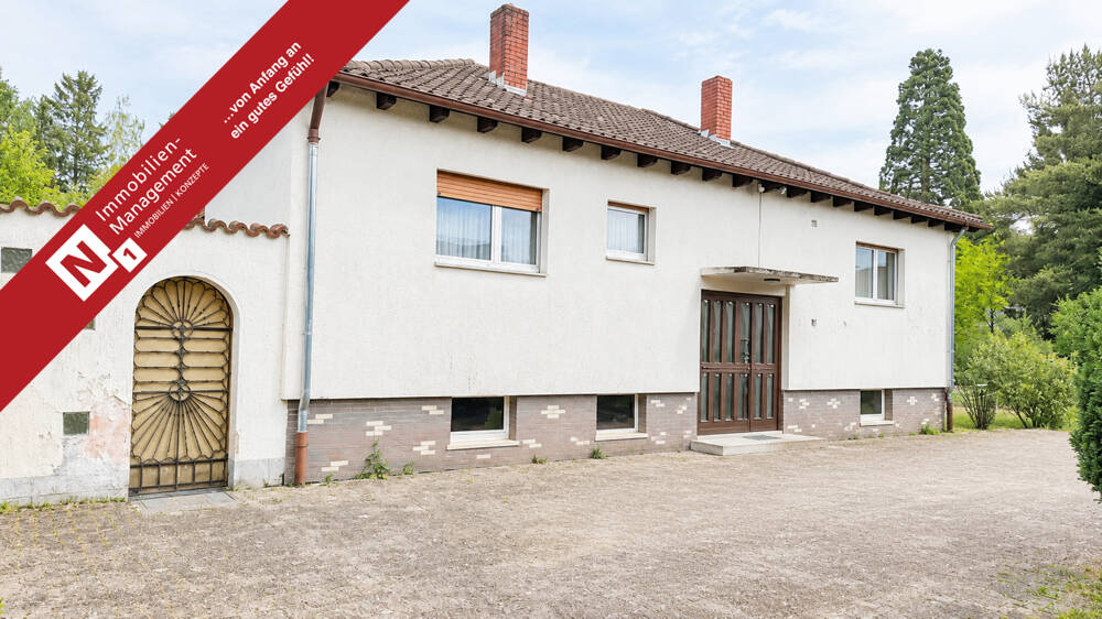 Renovierungsbedürftiges Einfamilienhaus auf einem über 5000 m² großen Grundstück, 67753 Rothselberg