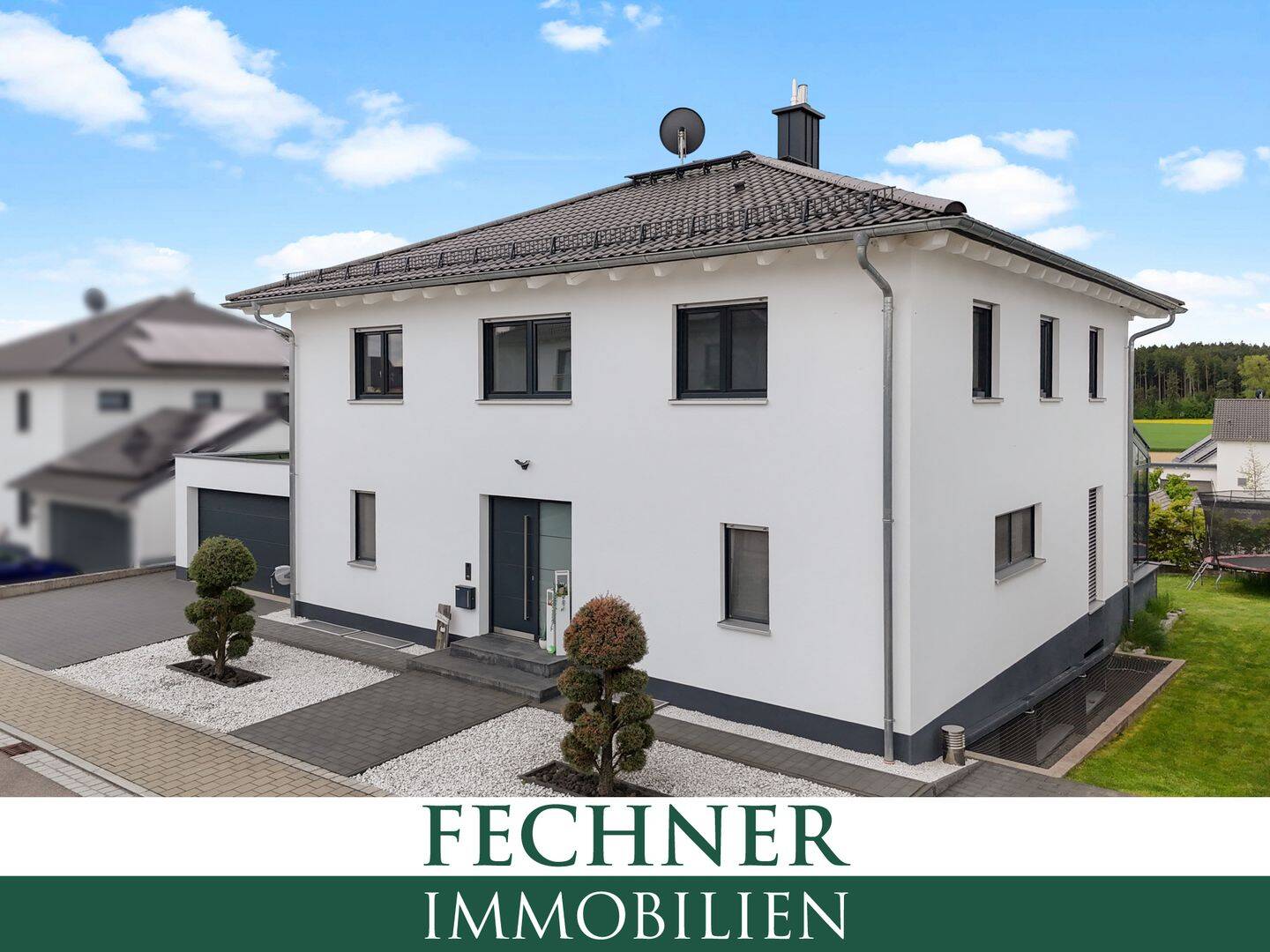 Modernes, massiv gebautes XXL-Einfamilienhaus mit Einliegerwohnung, drei Bädern, Doppelgarage u.v.m., 92339 Beilngries