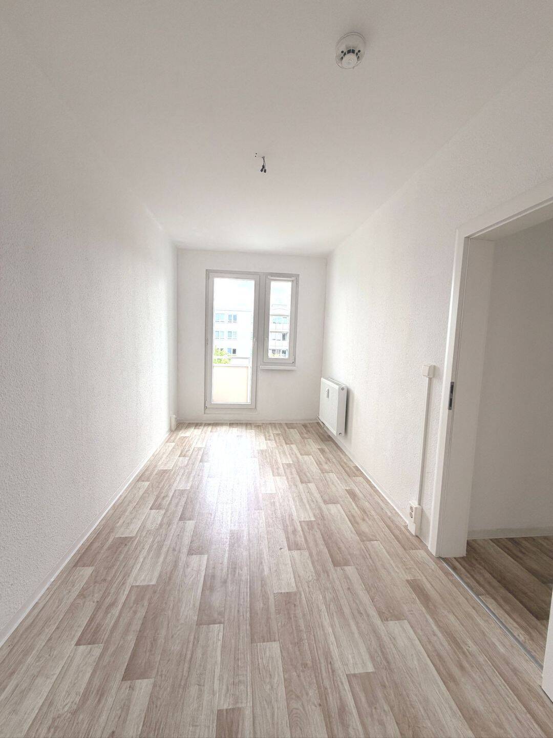 Heller 4-Zimmer-Wohnraum mit Balkon in Schwerin, 19061 Schwerin