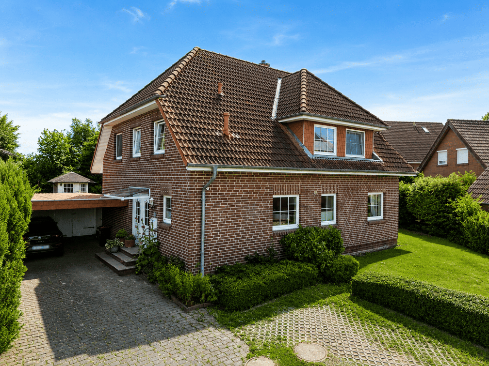 Ihr neues Zuhause an der Ostsee! Zweifamilienhaus in Heiligenhafen – Leben, wo andere Urlaub machen, 23774 Heiligenhafen