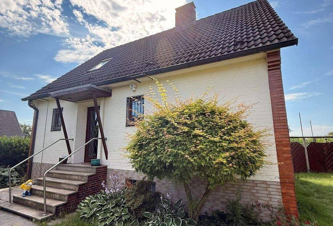 Charmantes Einfamilienhaus in ruhiger Feldrandlage von Alveslohe – Viel Potenzial auf 493 m² Grundstück, 25486 Alveslohe