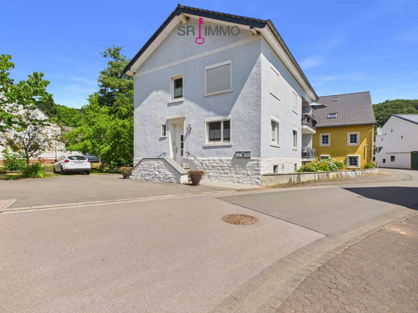 Wohnen und Vermieten – Gepflegtes Zweifamilienhaus in Hüttingen bei Lahr, 54675 Hüttingen bei Lahr