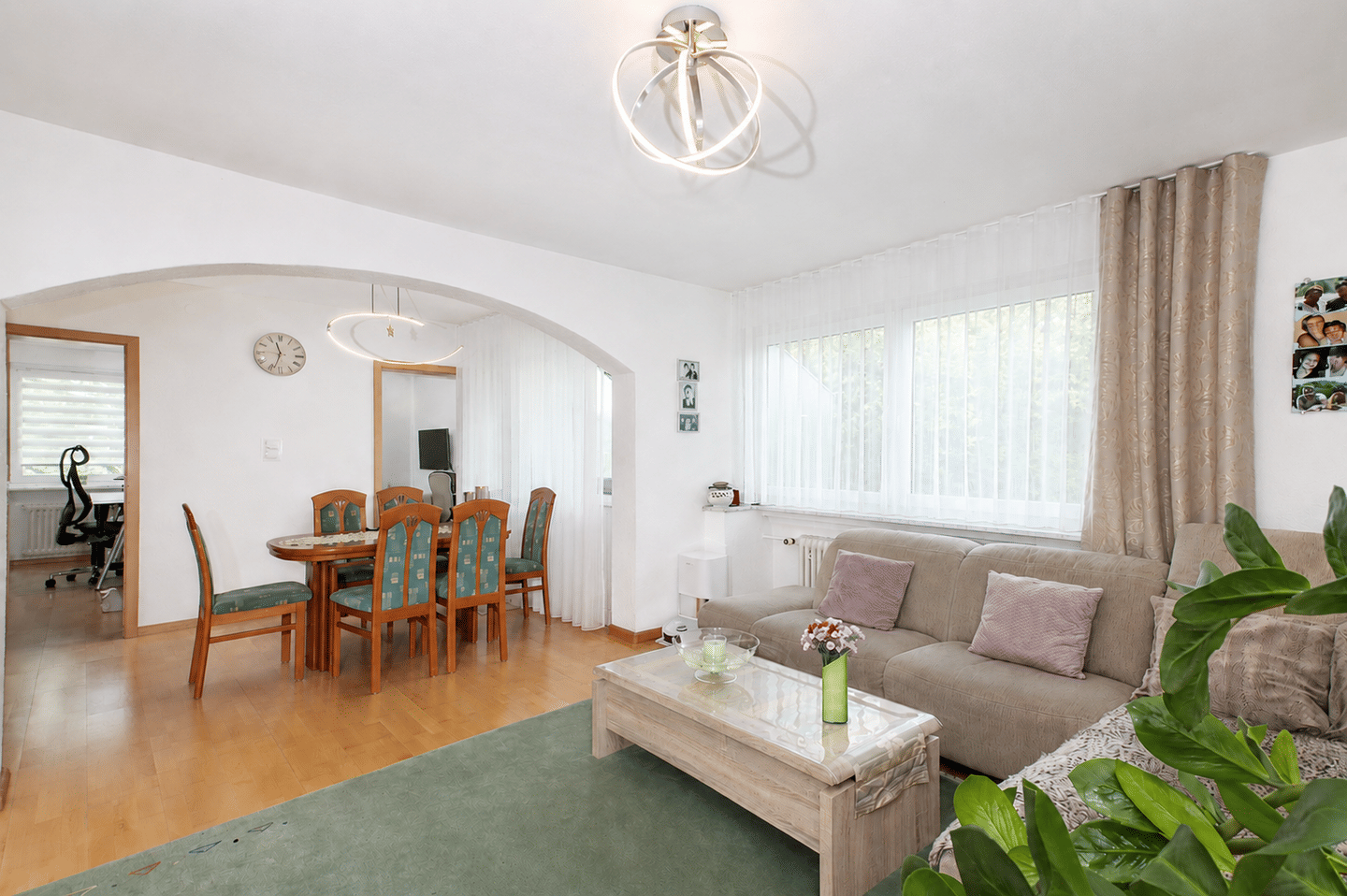 Modernisiert & bezugsbereit | Großzügige 4-Zimmer-Eigentumswohnung mit Balkon in zentraler Lage von Lahr, 77933 Lahr/Schwarzwald