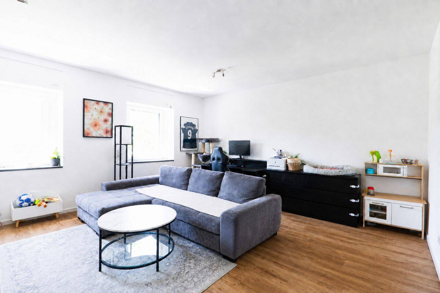Großzügige 4-Zimmer-Wohnung mit großem Balkon, Einbauküche & Tageslichtbad, 90482 Nürnberg (Freiland Laufamholz Mögeldorf Rehhof Unterbürg)