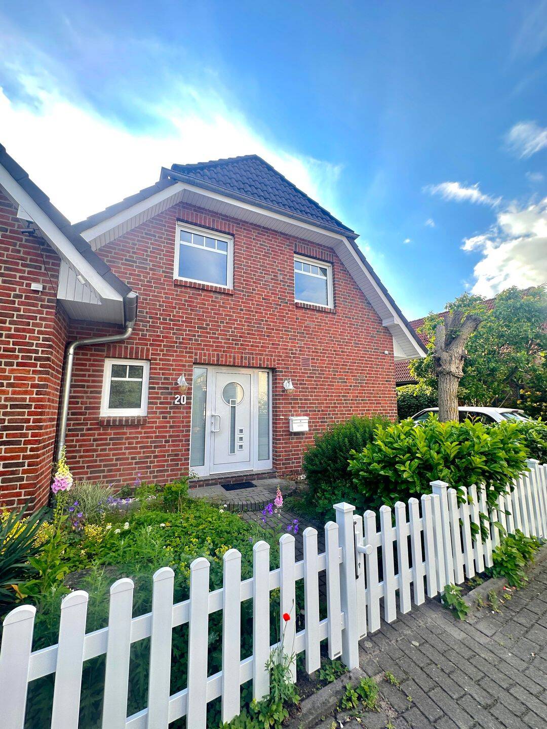 Frisch renovierte Doppelhaushälfte mit Garten, Kamin und Garage in Bremen-Arbergen, 28307 Bremen (Arbergen Mahndorf Osterholz)