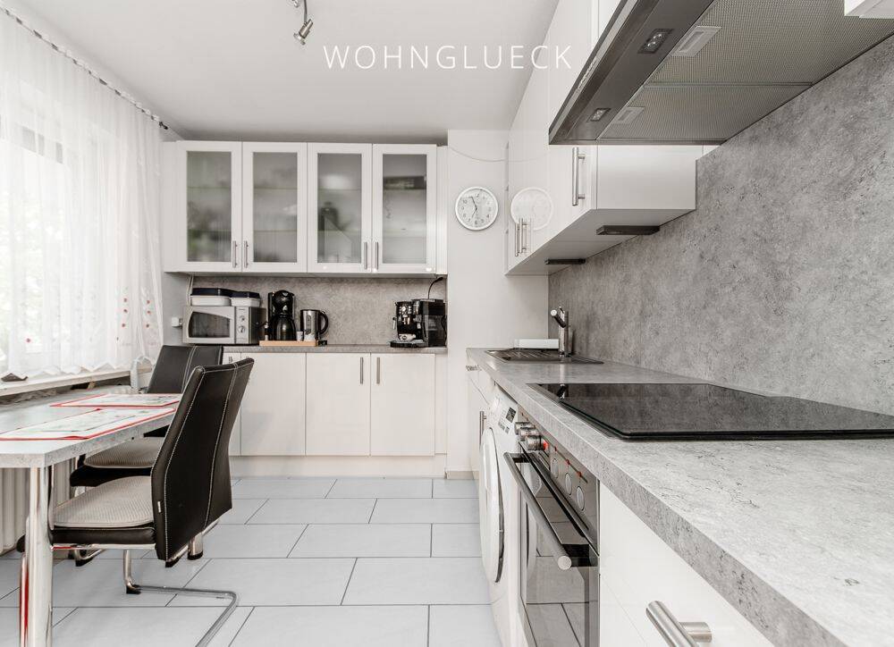 HELLE 5-ZIMMER WOHNUNG MIT BALKONEN UND TIEFGARAGE IN LECHHAUSEN (ERBPACHT), 86167 Augsburg (Lechhausen)