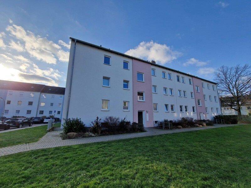 In 2 Zimmern leben, von Grün umgeben., 38126 Braunschweig (Braunschweig Lindenbergsiedlung Mascherode Rautheim Südstadt)