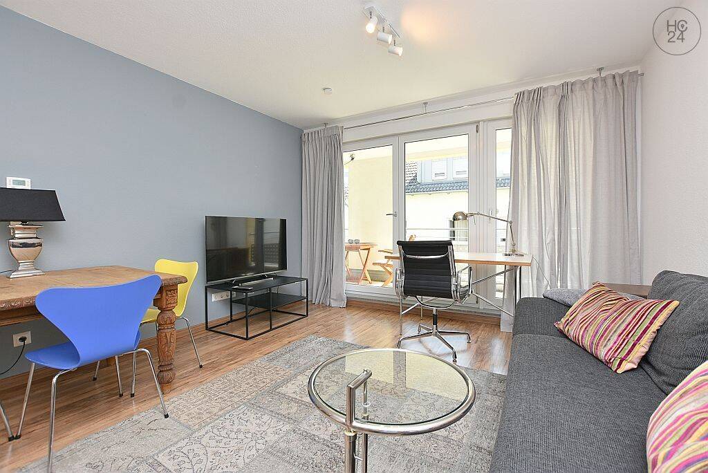 Repräsentativ mit Atmosphäre wohnen: Hochwertig möblierte Wohnung mit Balkon und TG in Renningen, 71272 Magstadt
